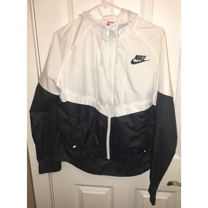 Nike Wind Breaker